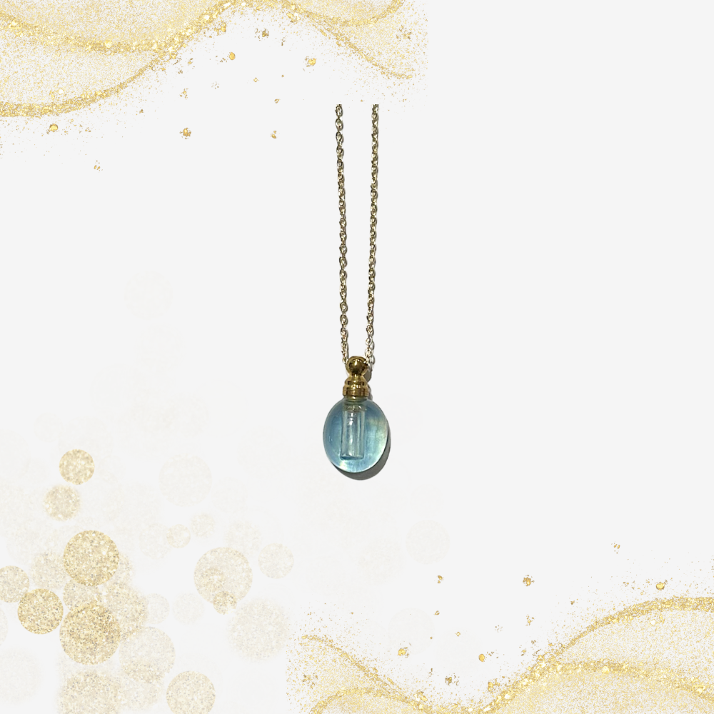 蓝水晶吊坠
Blue Crystal Pendant