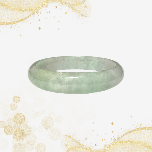 玉手镯 Jade Bracelet