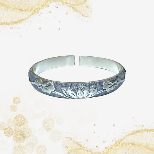 银复古莲花手镯 Silver Lotus Bangle