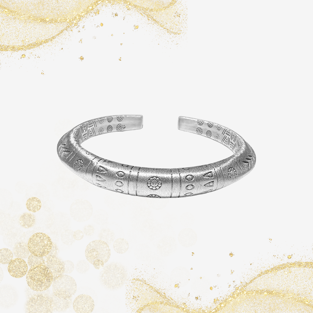 银雕刻手镯 Silver Carved Bangle